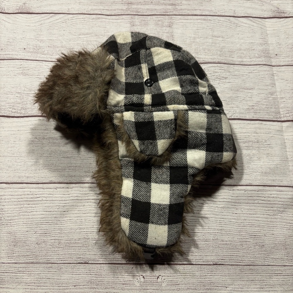 Amazon Black and White Plaid Trapper Hat
